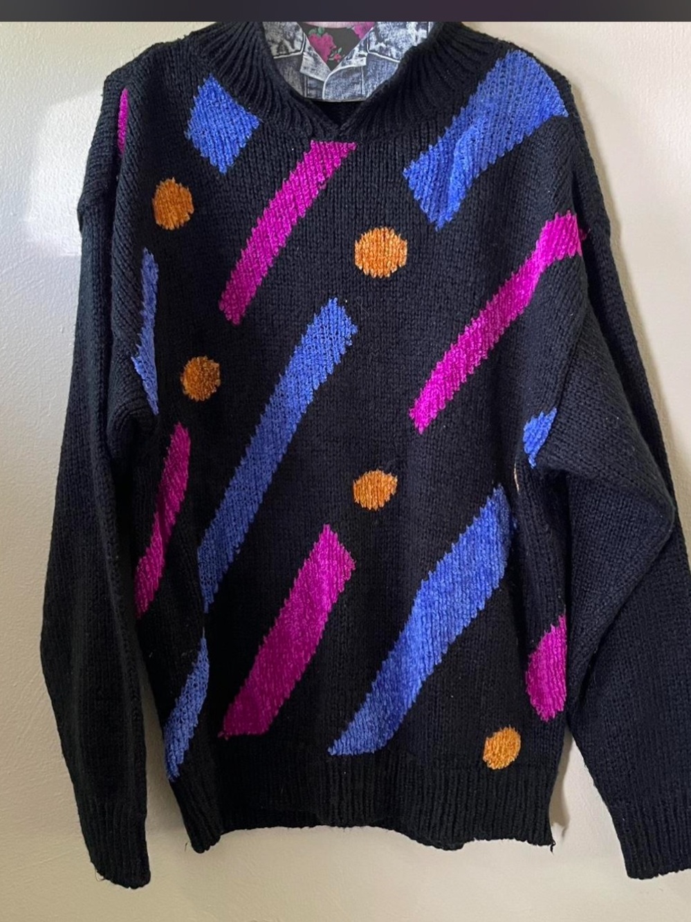 Abstract vintage 90s sweater
